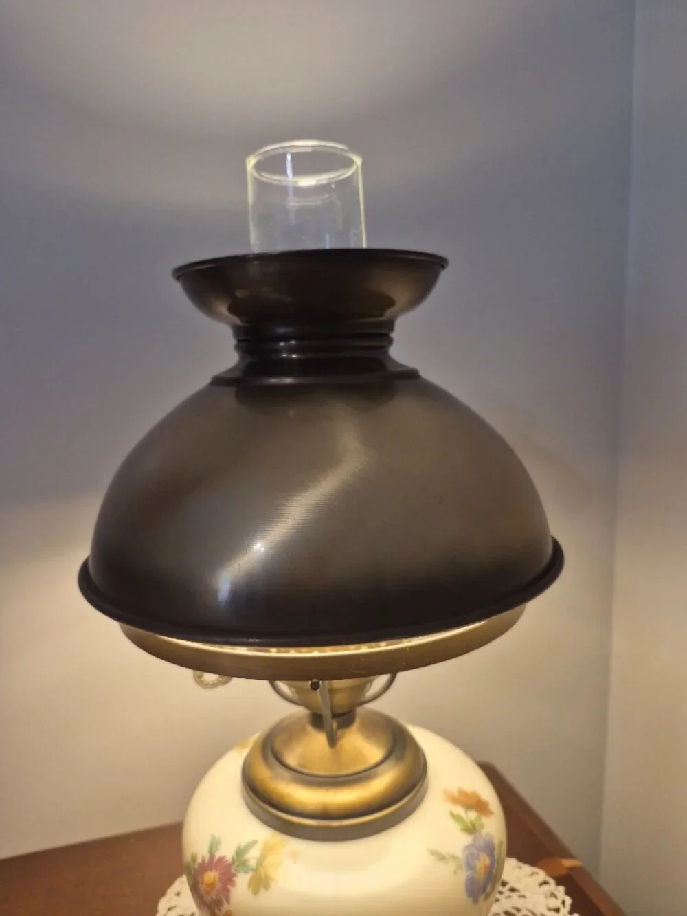 Hurricane Style Boudoir Lamp 18